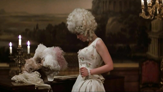 Elizabeth Berridge çıplak, Amadeus'tan erotik sahne (1984)