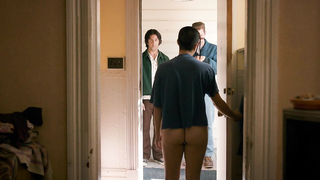 Clare O'Kane çıplak, Budding Prospects (2017) filminden erotik sahne