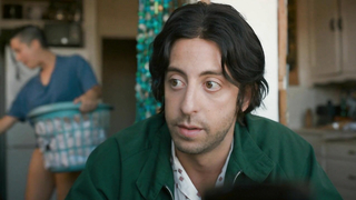 Clare O'Kane çıplak, Budding Prospects (2017) filminden erotik sahne