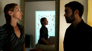 Barbara Drouinaud desnuda, Natacha Haegel desnuda, escena erótica de Cinq Femmes (2012)