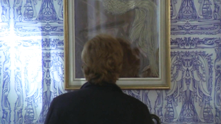 Nude video with Joan Collins nude , scene from Poliziotto senza paura (1978)