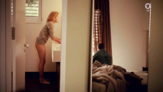 Carina Wiese çıplak, Tatort e947'den erotik sahne (2015)