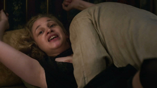 Vera Vitali nue, scène de sexe de Brimstone (2016)