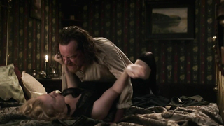 Vera Vitali nue, scène de sexe de Brimstone (2016)