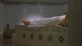 Линда ван Дейк обнаженная, эротическая сцена из фильма «Магония» (2001)