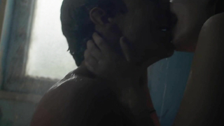 Lea Mesnil nackt, erotische Szene aus Trois (2013)