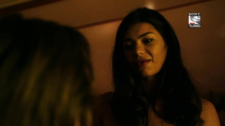 Lavinia Longhi çıplak, Station Horizon s01e03'ten erotik sahne (2015)