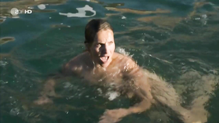 Tanja Wedhorn nua, cena erótica de Lebe lieber italienisch! (2014)