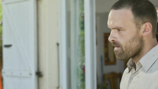 Lucie Debay desnuda, escena de sexo de Un Francais (2015)