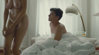 Nude video with Kirsten Albsmeier nude , scene from Zur rechten Zeit (2014)