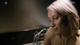 Joanna Pierzak nuda, scena erotica da Hustawka (2009)