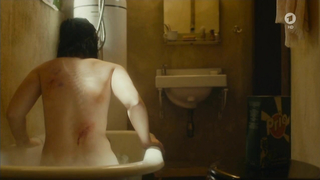 Anna Fischer çıplak, Aufbruch'tan erotik sahne (2016)