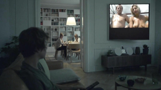 Vanda Hybnerova nuda, scena erotica dal film Rodinny (2015)