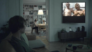 Vanda Hybnerova nuda, scena erotica dal film Rodinny (2015)