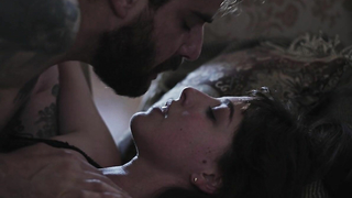 Olivia Thirlby çıplak, Among Us (2016) filminden seks sahnesi