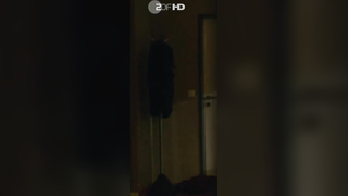 Lisa Wagner çıplak, Verdeckte Spuren'den erotik sahne (2017)