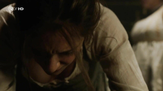 Miriam Stein çıplak, Das Goldene Ufer'den (2015) erotik sahne