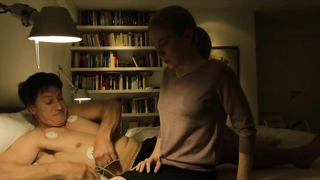 Helene Stupnicki nua, Nora von Waldstatten sexy, cena de sexo de Das ewige Leben (2015)