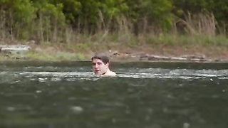 Alycia Debnam-Carey sexy, Adelaide Kane sexy, Katie Garfield sexy, эротическая сцена из The Devil's Hand (2014)