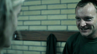 Rachael Taylor nue, scène érotique de Ghost Machine (2009)