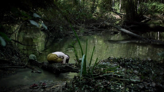 Nude video with Ecem Uzun sexy , scene from Koca Dunya (2016)