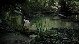 Nude video with Ecem Uzun sexy , scene from Koca Dunya (2016)