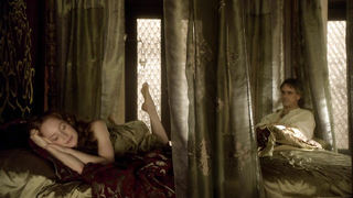 Lotte Verbeek nuda, scena erotica da I Borgia s01e02 (2011)