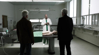 Jasmin Georgi çıplak, Tatort e1022'den erotik sahne (2017)