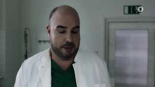 Jasmin Georgi çıplak, Tatort e1022'den erotik sahne (2017)