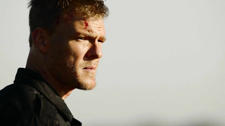 Christina Ochoa sexy, cena erótica de Blood Drive s01e02 (2017)