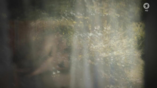 Victoria Sordo nuda, Emma Jane nuda, scena di sesso da Am Abend aller Tage (2016)