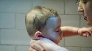 Альба Рорвахер обнаженная, сцена секса из фильма «Голодные сердца» (2014)