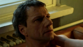 Yvonne Catterfeld çıplak, Schatten der Gerechtigkeit'ten (2009) seks sahnesi