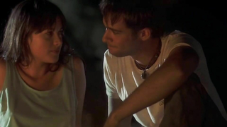 Amelia Warner nua, cena de sexo de Gone (2006)