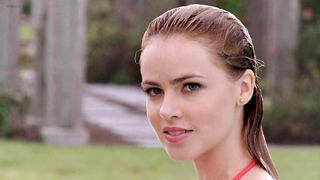 Amanda Schull seksi, One Tree Hill s07e08 (2009)'den seks sahnesi