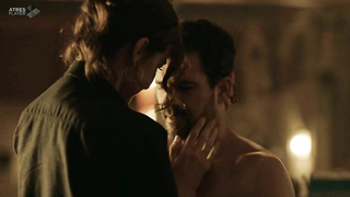 Belen Lopez nuda, Lisi Linder nuda, scena di sesso da Mar De Plastico s01e04 (2015)