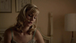 Caitlin FitzGerald nuda, scena di sesso da Masters of Sex s03e08 (2015)
