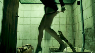 Carolina Bang seksi, Macarena Gomez çıplak, Las brujas de Zugarramurd'dan (2016) seks sahnesi