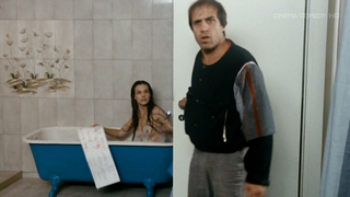 Carole Bouquet desnuda, escena erótica de Bingo Bongo (1982)