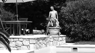 Celia Muir nua, cena de sexo de Dead In France (2012)