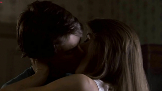Cynthia Gibb nuda, scena di sesso da Youngblood (1986)