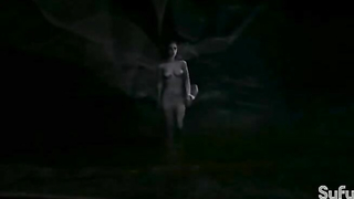 Элиза Душку сексуальная, эротическая сцена из Open Graves (2009)