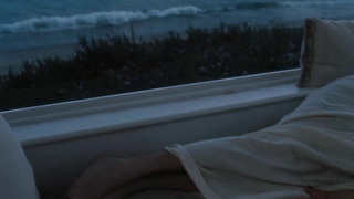 Nude video with Elizabeth Banks sexy , scene from Love And Mercy (2014)