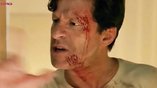 Emmanuelle Seigner nua, cena de sexo de Os Imortais (3003)