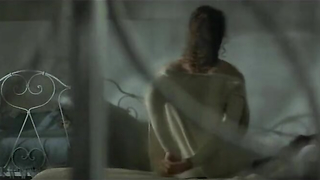 Francesca Neri nue, Andie MacDowel nue, scène de sexe de Ginostra (2002)