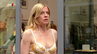 Caroline Peters sexy, scena da Mord mit Aussicht s02e12, scena da13 (2012)