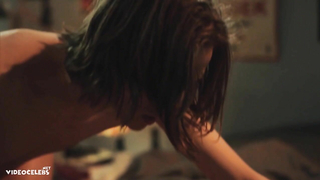 Сцена секса - Лиза-Мари Королл обнаженная - сцена из: Wir sind jetzt s01e04 (2019)