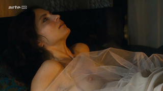Обнаженные знаменитости -: Ина Вайсе голая, Эрика Марожан голая - Я буду скучать (2014)