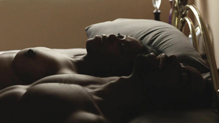 Celebrità nude »: Dominique Perry nuda - Insecure s02e01 (2017)