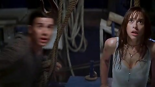 Çıplak ünlüler »: Jennifer Love Hewitt seksi, Sarah Michelle Gellar seksi - I Know What You Did Last Summer (1997)